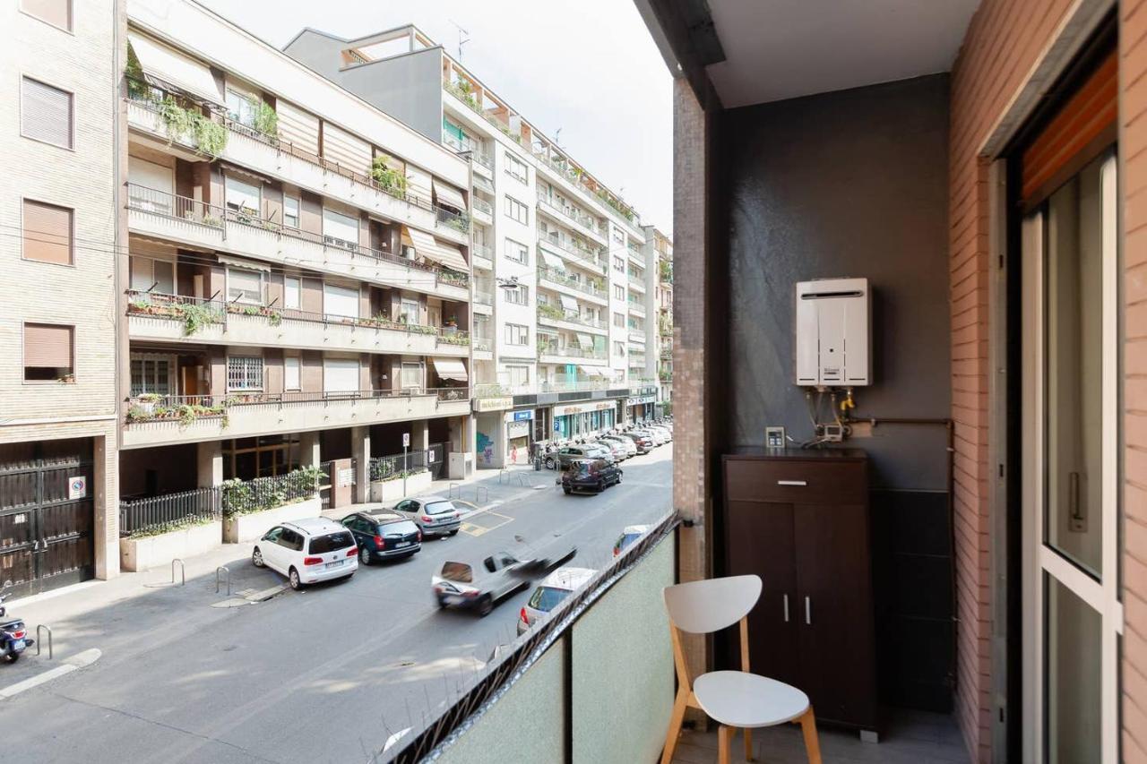 Stupendo E Accogliente Apt Milan Luaran gambar