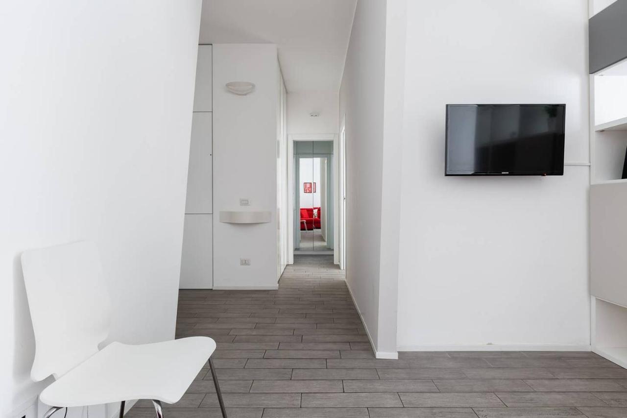 Stupendo E Accogliente Apt Milan Luaran gambar